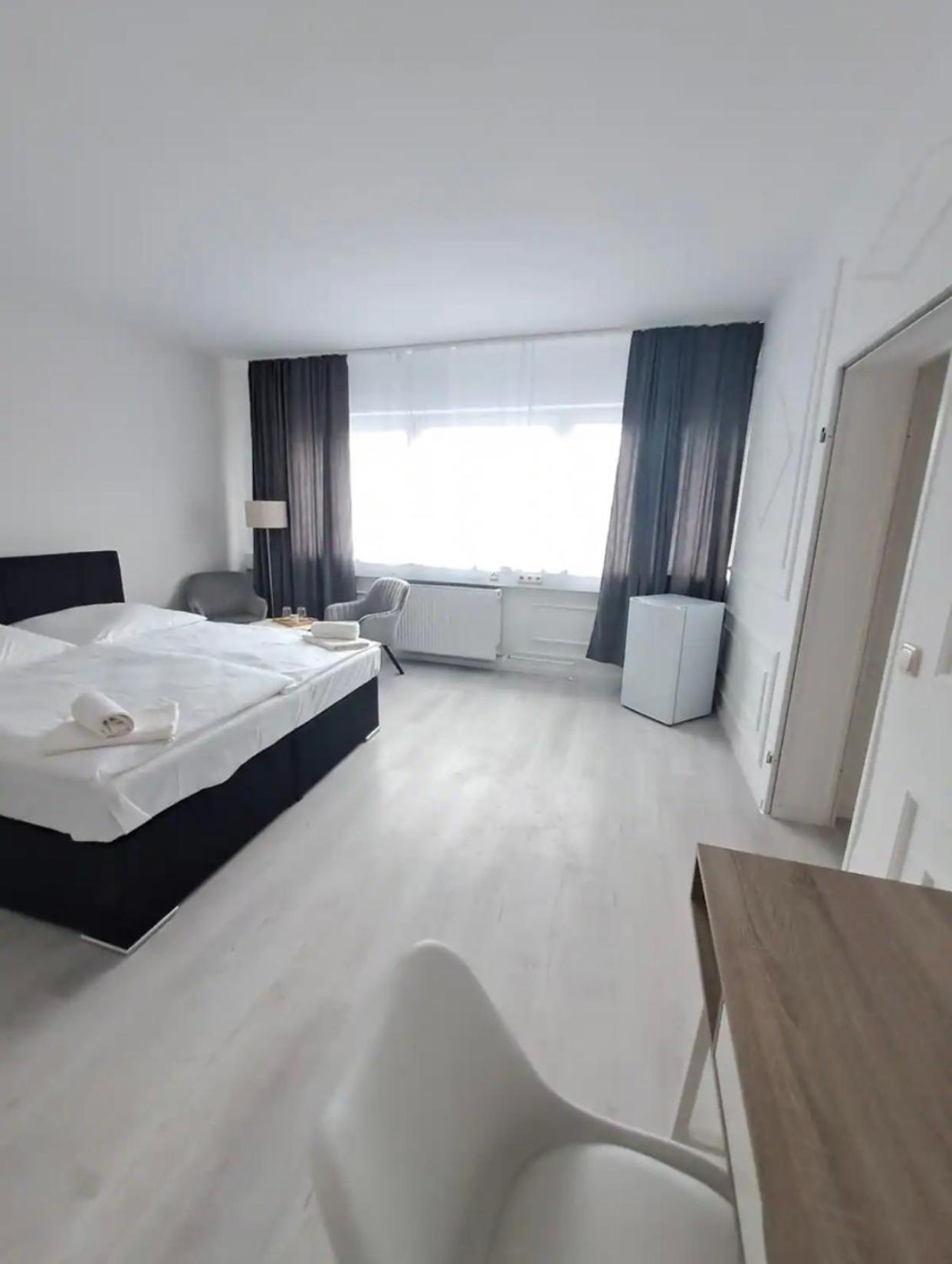 Mycompass Hotel Offenbach Exterior foto